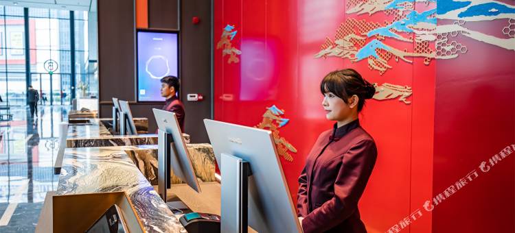 怡程酒店·ECHENG Hotel(南宁东站华丰城爱琴海城市广场店)图片