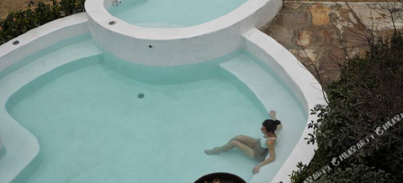 浮予·温泉Villa观景民宿(海螺沟店)图片