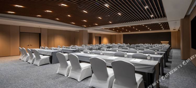 白玉兰酒店(南京南站北广场店)图片