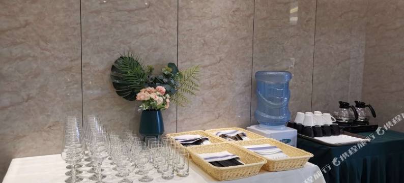 合泰熙琳酒店(罗湖莲塘口岸店)图片