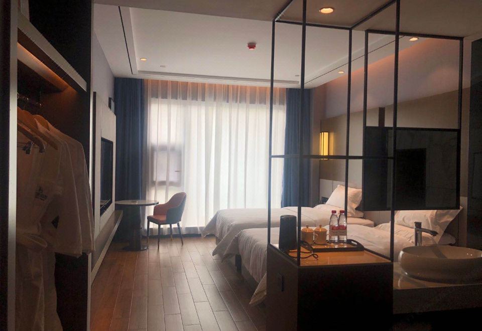  Hotel Overview