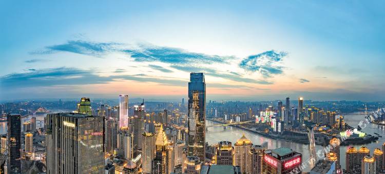 季庭高空江景酒店(解放碑云端之眼店)图片