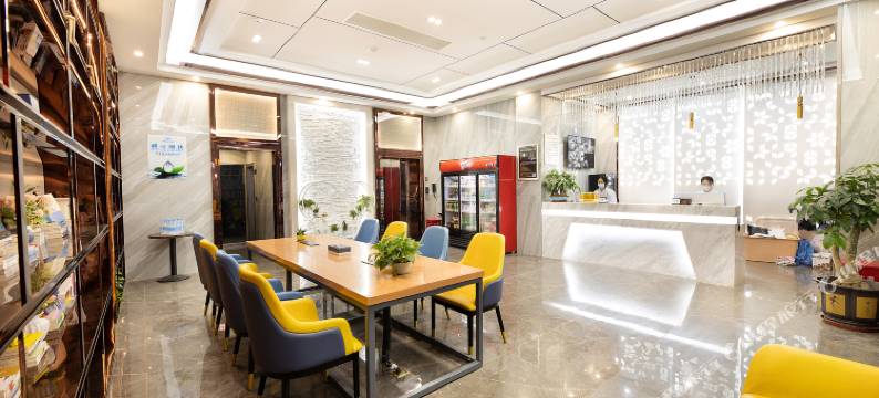 星辰·轻酒店(普宁广场万泰汇店)图片
