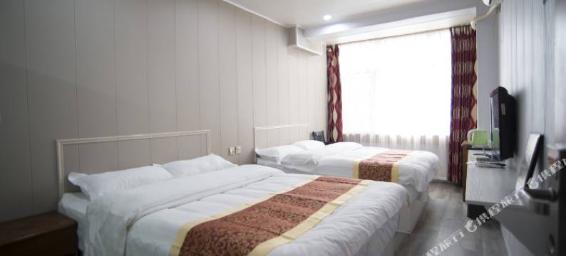 成都府河宾馆(华阳南湖湿地公园店)图片