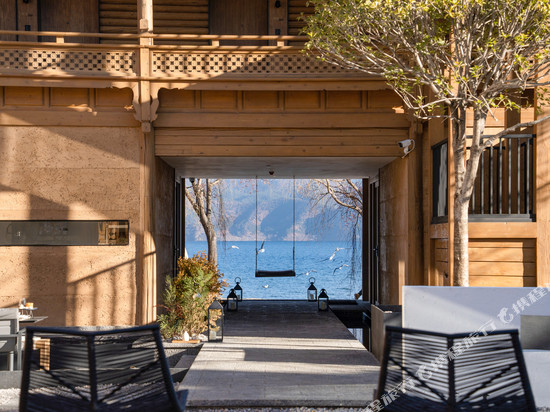 淳时·悠蓝|摩挲秘境villa·湖景度假民宿(泸沽湖大落水店)