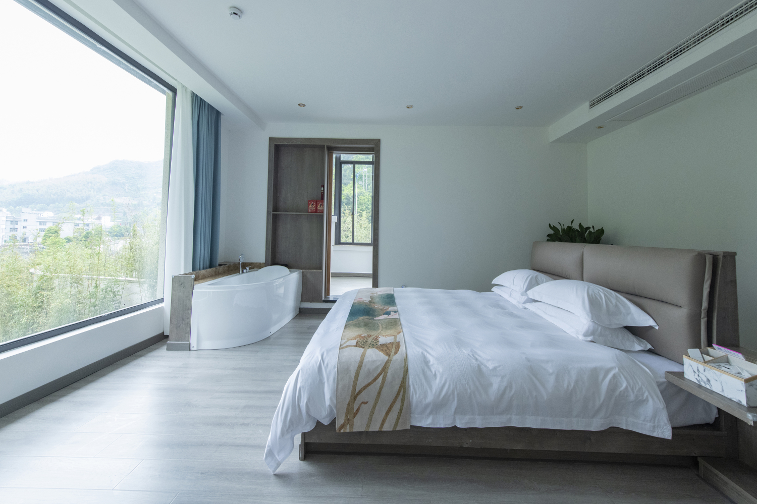 PANAN TONGLU HOTEL Hotel Overview