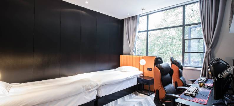 EHA萤火电竞酒店(石首雅恩店)图片