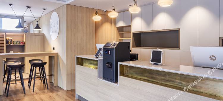 巴塞罗那圣库加特住宿加早餐酒店(B&B HOTEL Barcelona Sant Cugat)图片