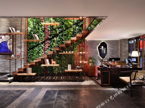 桂林青三舍艺术客栈(象鼻山景区两江四湖店)