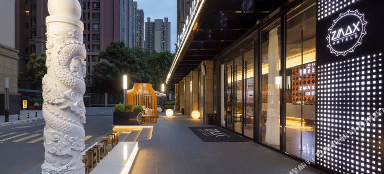ZMAX满兮酒店(成都万象城万年场地铁站店)图片