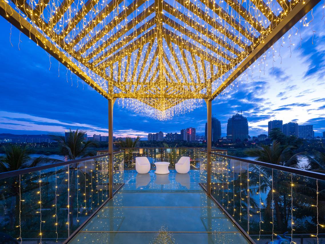 沙婉丽·日落江景臻选酒店(西双版纳景洪告庄西双景星光夜市店)图片