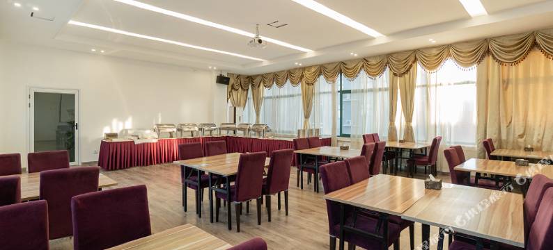 郑州如轩酒店(高铁东站会展中心店)图片