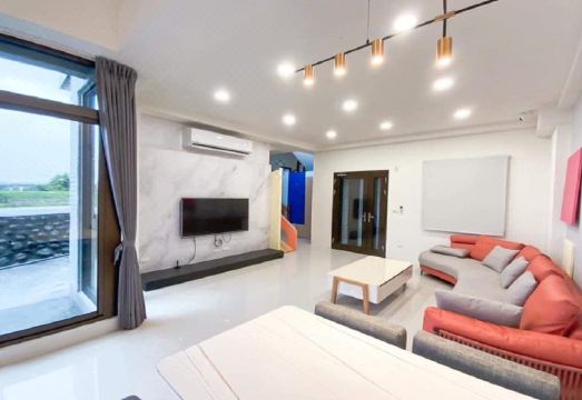 Go Chill Hotel Overview