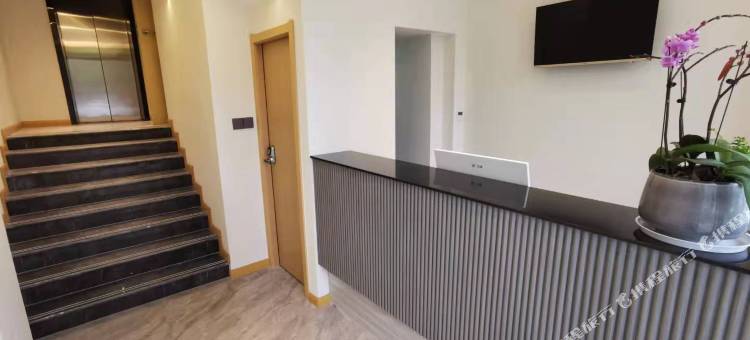 如家云系列-扬州江都高铁东站金鹰购物中心睿柏云酒店图片