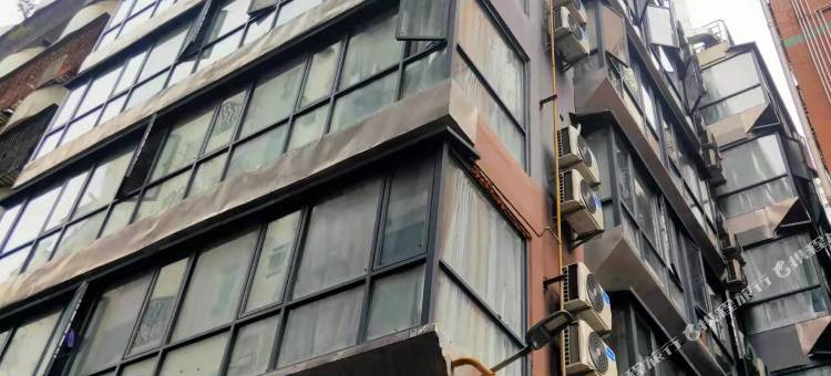 张优自由公寓(深圳福田口岸店)图片