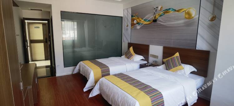 桑吉卓康钦波酒店图片