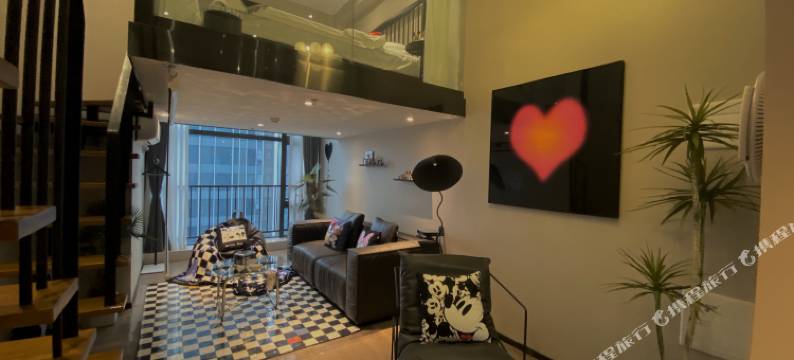 GS高空设计师自助酒店(成都人民北路店)图片