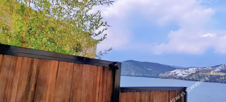 大理金梭岛水榭临海宿客栈图片