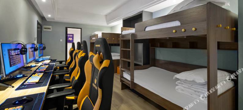 蚂蚁电竞酒店(汽博金渝地铁站店)图片