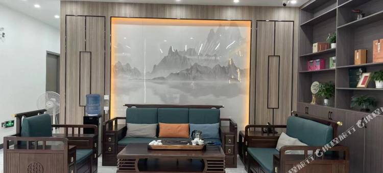 铂悦酒店(怀集幸福街道店)图片