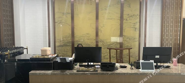 嶂石岩九峰假日酒店图片