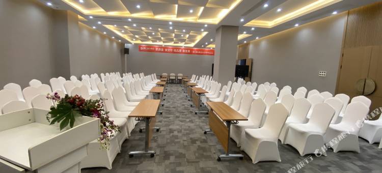 宜宾阿兹博兰酒店(一曼公园店)图片