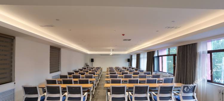 佰德商务酒店(七台河步行街店)图片