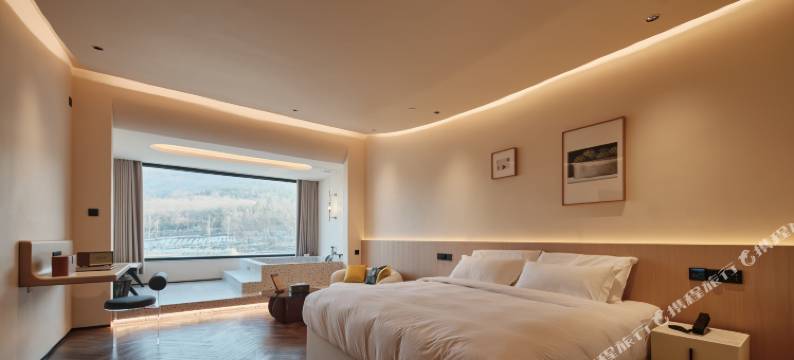 南京山居秋茗酒店(汤山龙尚湖店)图片