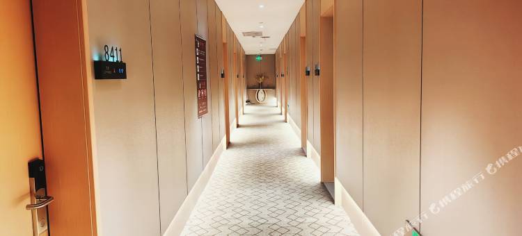 如家UP华驿精选酒店(灌云高铁站万达广场店)图片