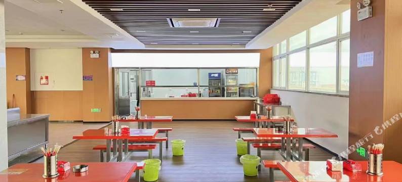今喜艺术酒店(钦州老街第二人民医院店)图片