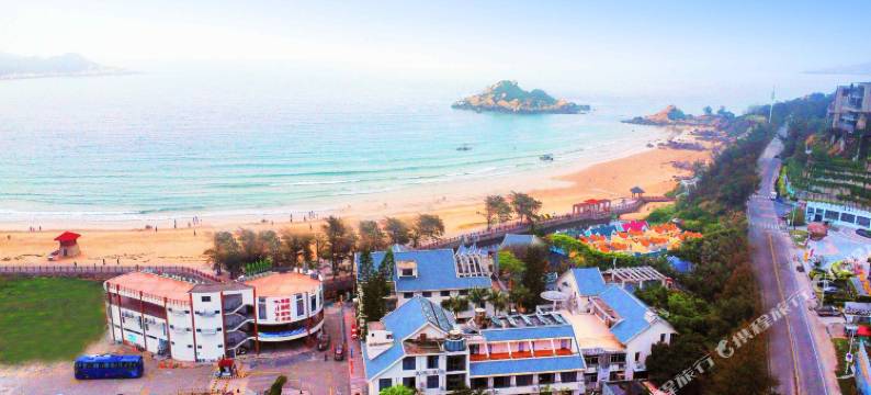 半岛假日•湾畔酒店(南澳岛青澳湾北回归线广场店)图片