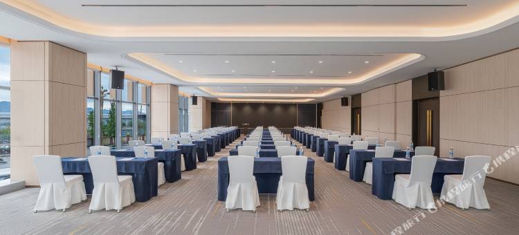 重庆两江鱼复智选假日酒店图片