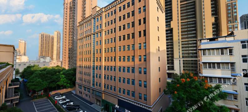 如家精选酒店(武汉站欢乐谷店)图片