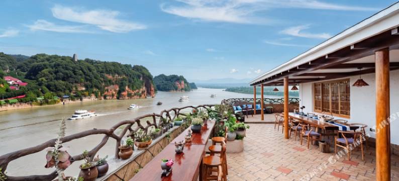 江山胜景酒店(乐山大佛美食街店)图片