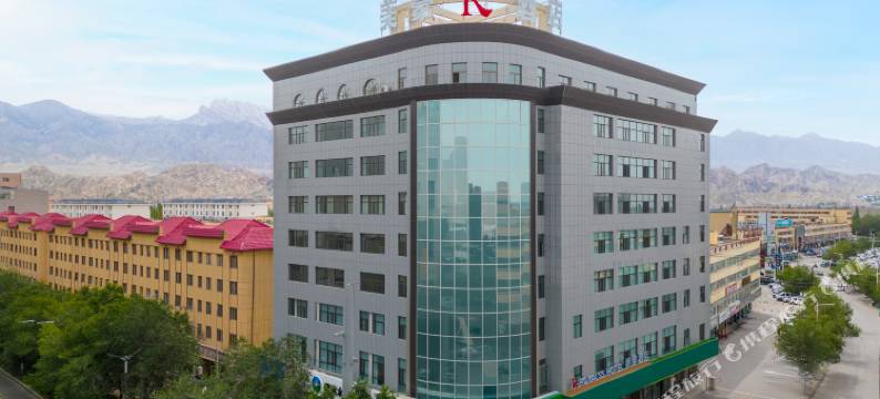 美豪R酒店(德令哈海子诗歌陈列馆店)图片