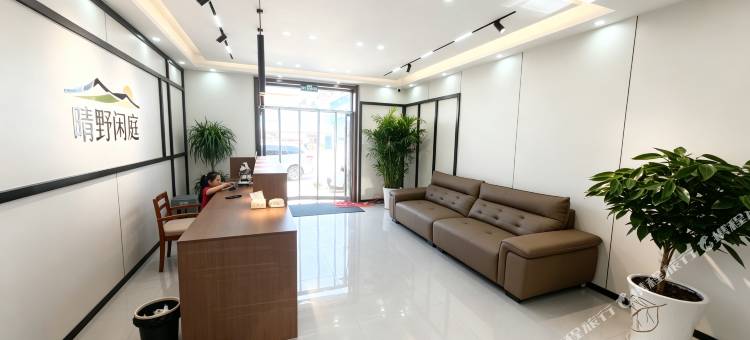 晴野闲庭精品民宿(乌兰布统景区店)图片