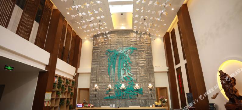 许昌鸿锦酒店(胖东来时代广场曹魏古城店)图片