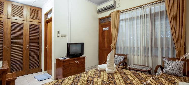 红多兹伊斯兰Plus酒店-近帕斯陶尔2号出口(Sekararum Butik Syariah Guesthouse)图片
