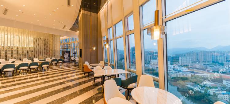 温岭耀达万昌中路亚朵酒店图片