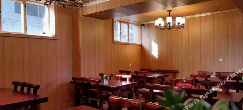 禾木磊海山庄图片