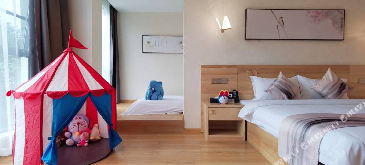 雅安隐庐民宿(万达广场店)图片