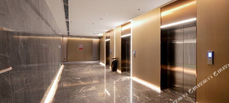 客世界轻奢酒店(贵港客世界商场高铁站店)图片