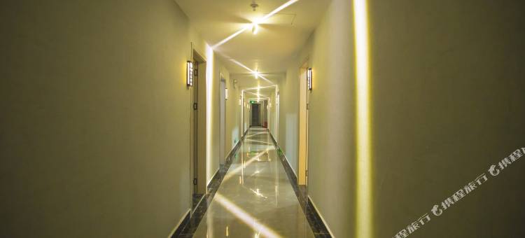 一诺精选酒店(地王广场五邑大学店)图片