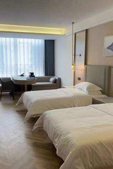 赤峰好来熟食水产副食门市附近酒店