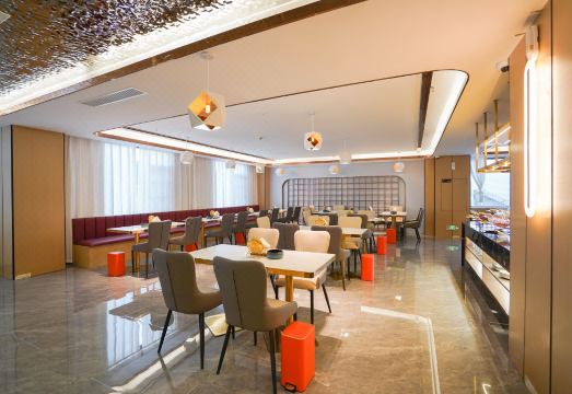 Lancang Yunding HotelHotel Overview