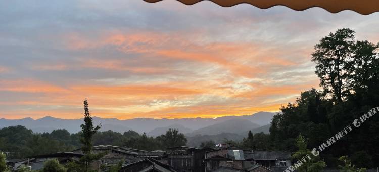 雅安隐里民宿(上里古镇店)图片