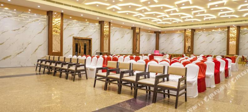 银橡树酒店(Hotel Silver Oak, Bilaspur)图片