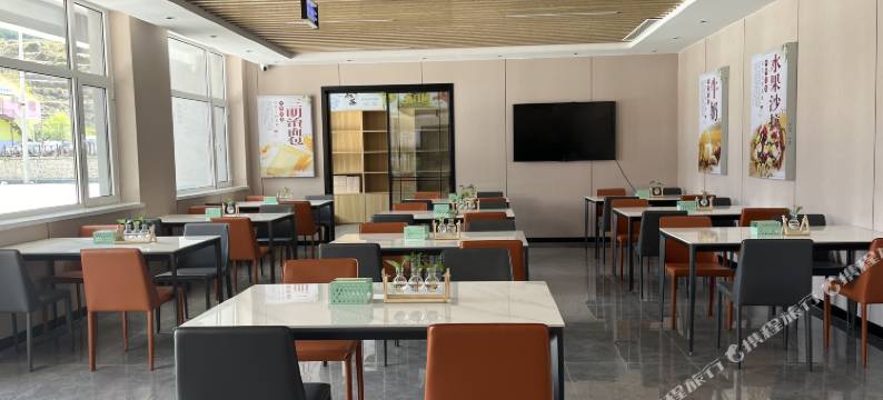 壶关兰枫假日康养酒店图片