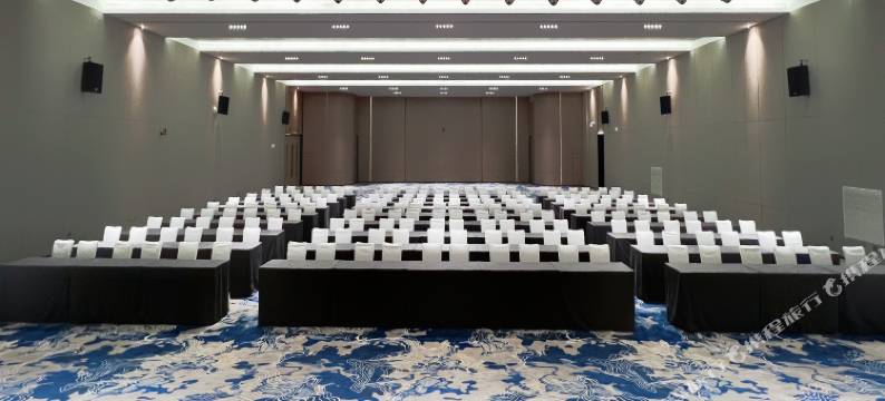 日照国恒蓝鲸酒店图片