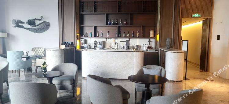 重庆山之渝高空江景酒店(解放碑来福士广场店)图片